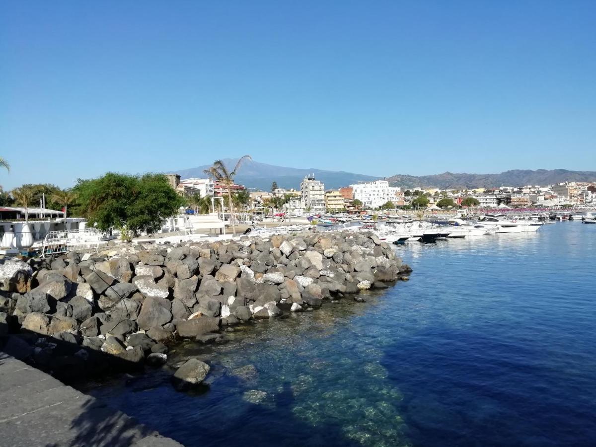 Hotel Sabbie D'Oro Giardini Naxos Dış mekan fotoğraf