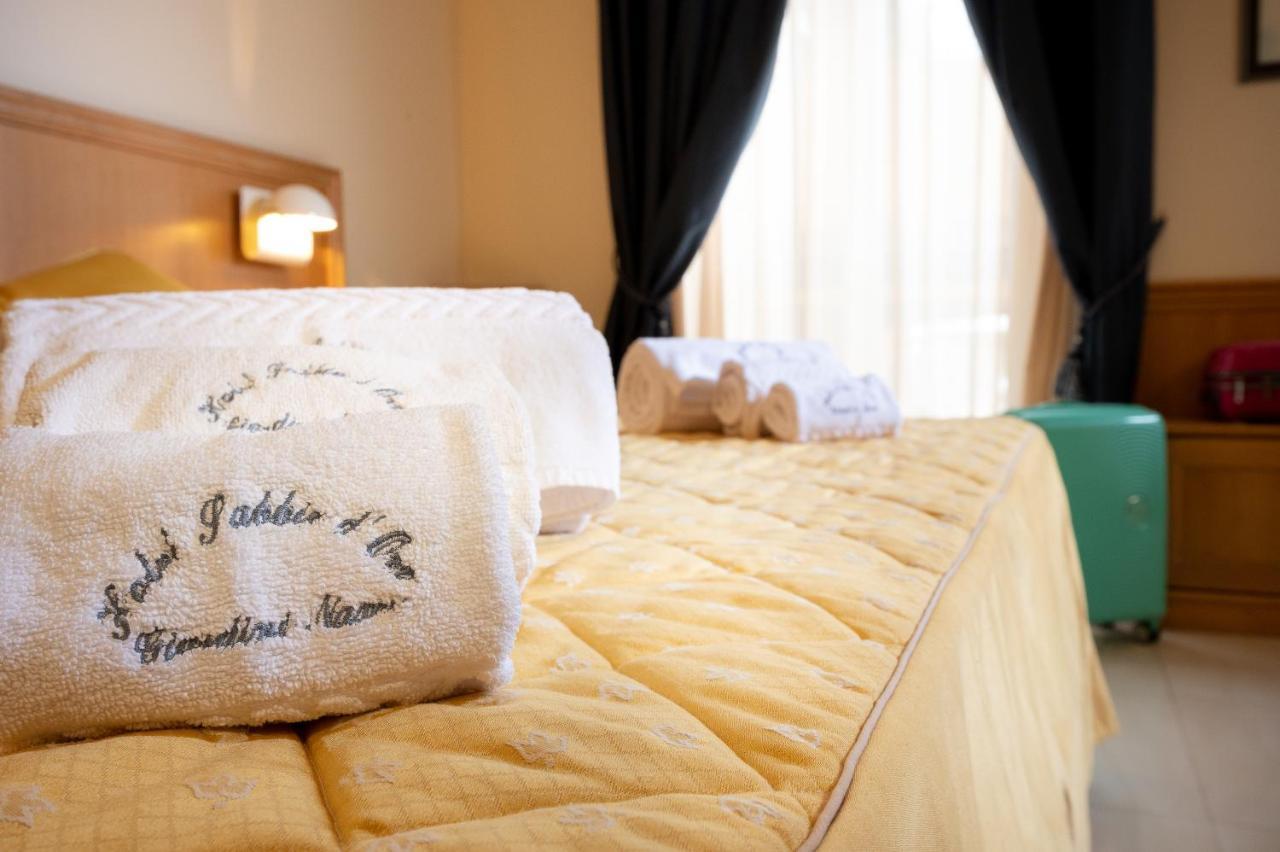 Hotel Sabbie D'Oro Giardini Naxos Dış mekan fotoğraf