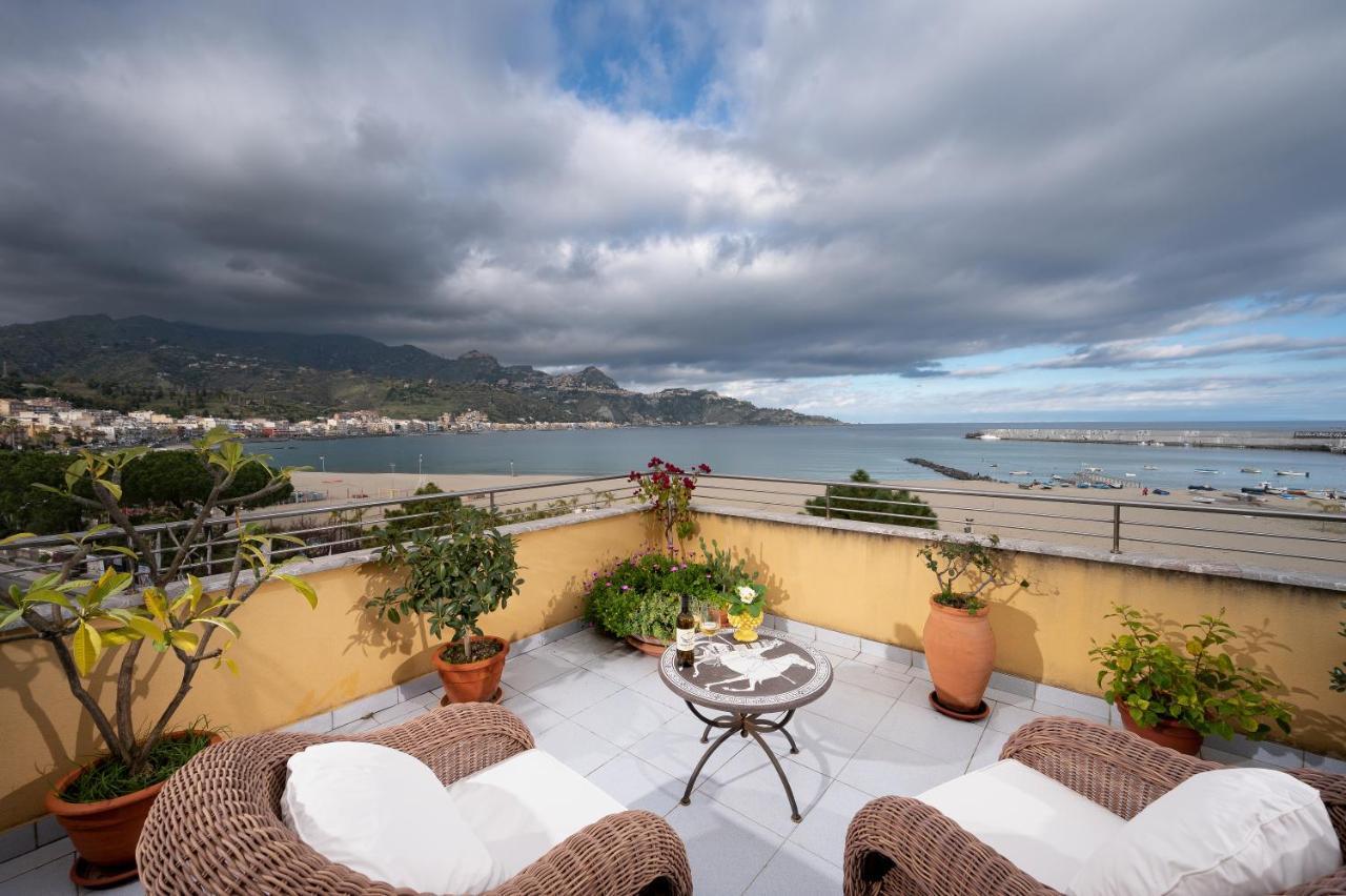 Hotel Sabbie D'Oro Giardini Naxos Dış mekan fotoğraf