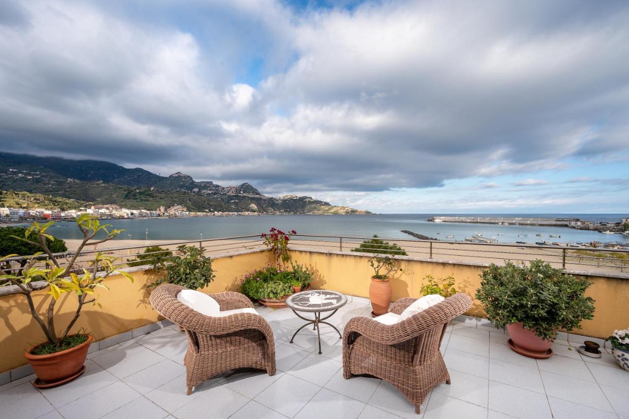 Hotel Sabbie D'Oro Giardini Naxos Dış mekan fotoğraf
