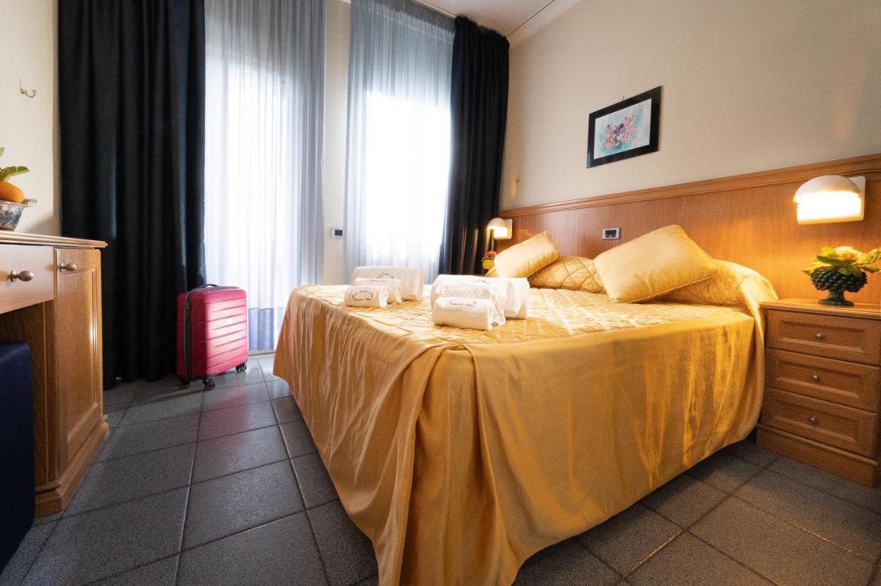 Hotel Sabbie D'Oro Giardini Naxos Dış mekan fotoğraf