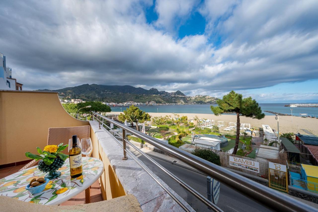 Hotel Sabbie D'Oro Giardini Naxos Dış mekan fotoğraf