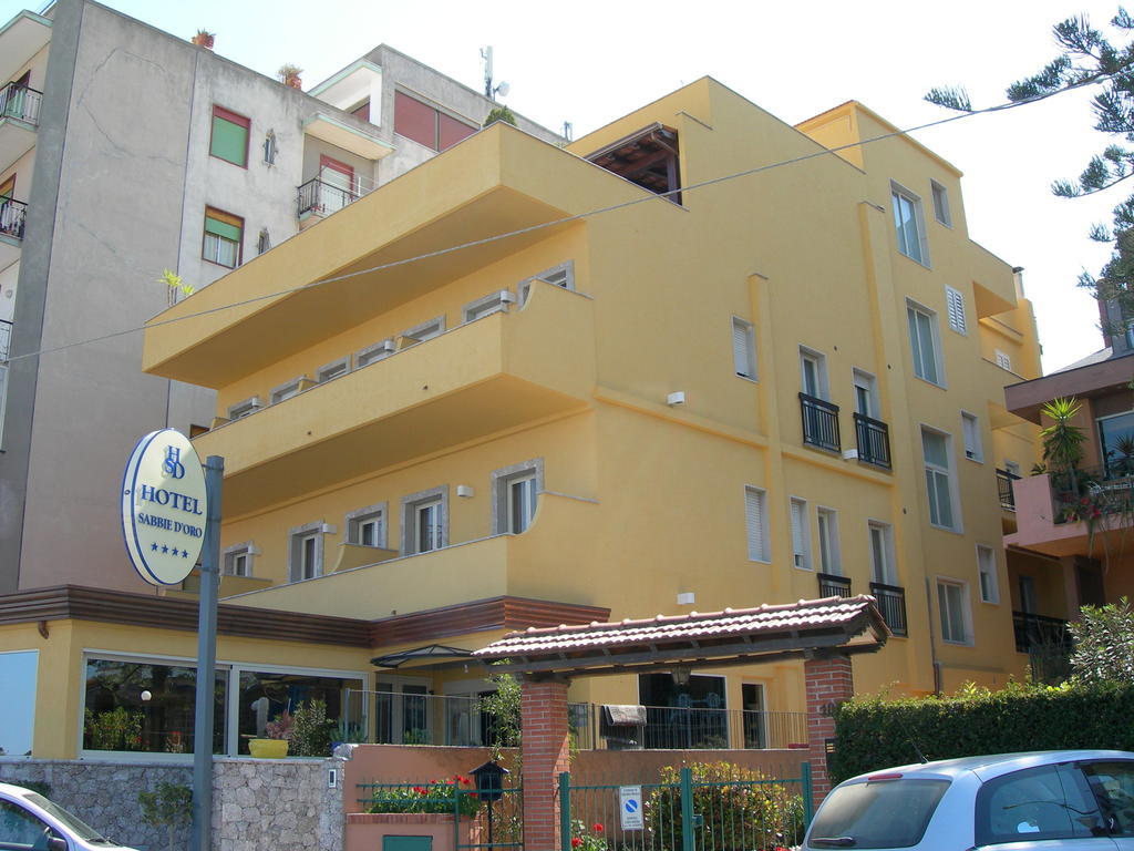 Hotel Sabbie D'Oro Giardini Naxos Dış mekan fotoğraf