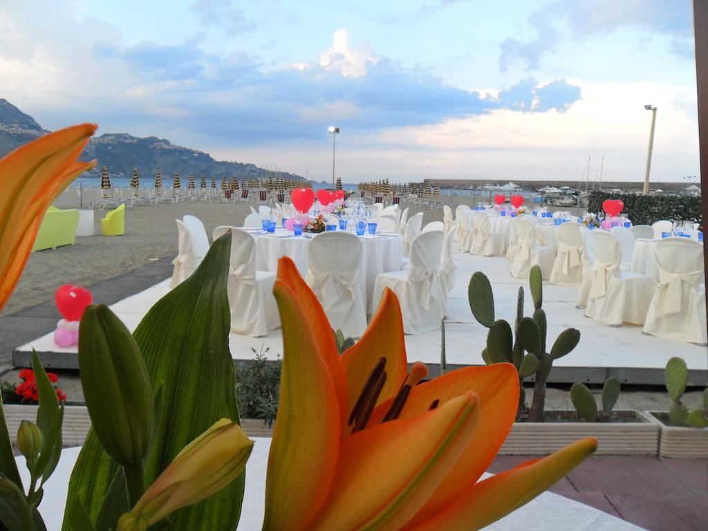 Hotel Sabbie D'Oro Giardini Naxos Dış mekan fotoğraf
